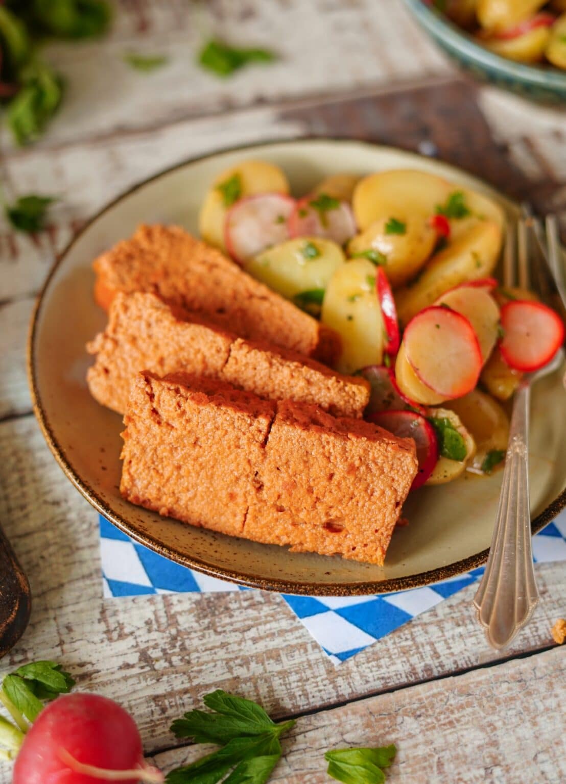 Veganer Leberkäse: Herzhaft, lecker und ganz ohne Fleisch