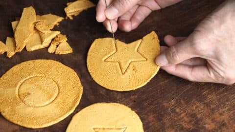 Rus porno onam uxlab yotgan