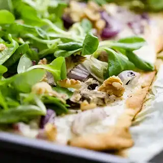 Veganer Flammenkuchen Seite