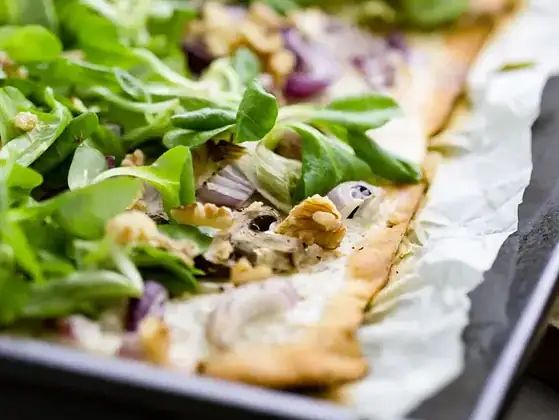 Veganer Flammenkuchen Seite