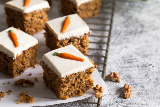 So geht Rüblikuchen vegan – Oma verrät ihr geheimes Rezept zu Ostern