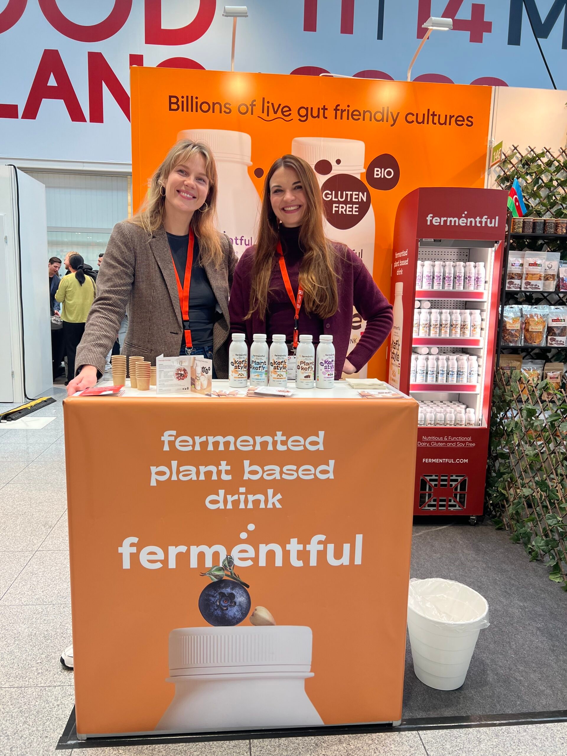 Fermentful stellt veganen Kefir her (Alternative zu Buttermilch, die gesund für die Darmflora sein soll),