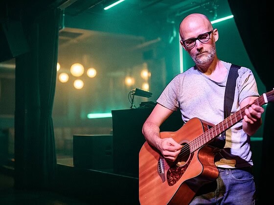 Moby vegan check banner