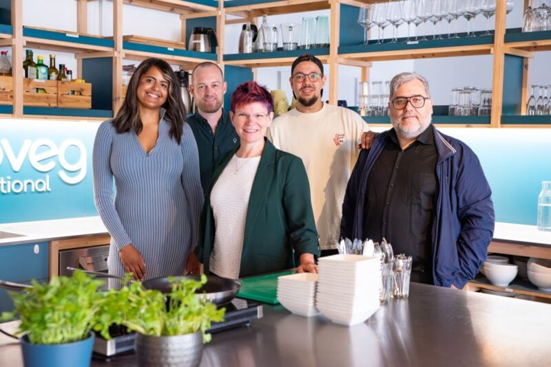 Die Jury der V-Label Awards 2026 beim Jury-Tasting im ProVeg Incubator in Berlin
