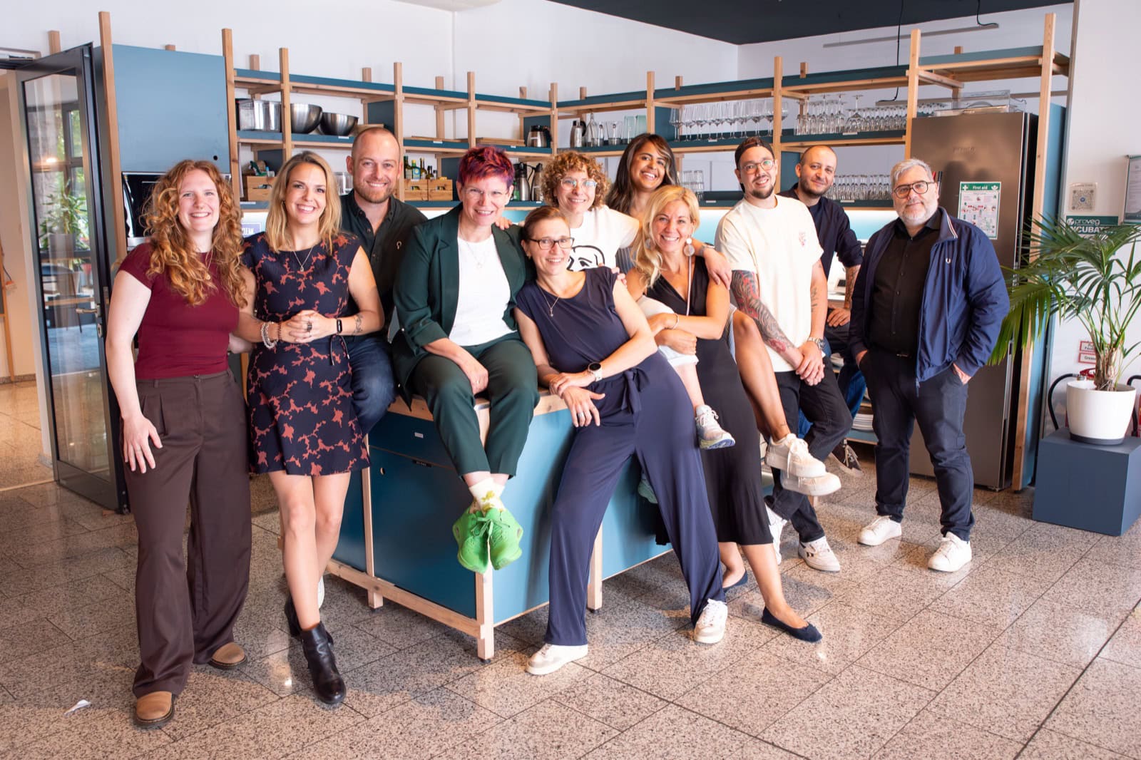 Gruppenfoto von Jury und V-Label-Team nach dem Jury-Tasting der V-Label Awards 2026 in Berlin