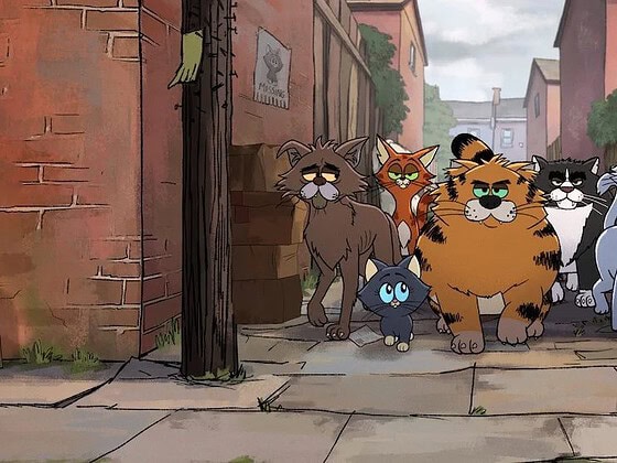 Sechs gezeichnete Katzen stehen in einer engen Gasse zwischen Backsteinhäusern, vorn ein kleines graues Kätzchen
