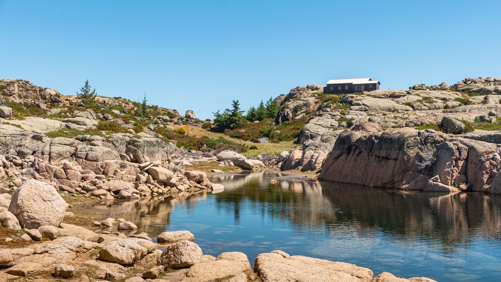 Landschaft in Zentralportugal: Lagoa Comprida in der Serra da Estrela