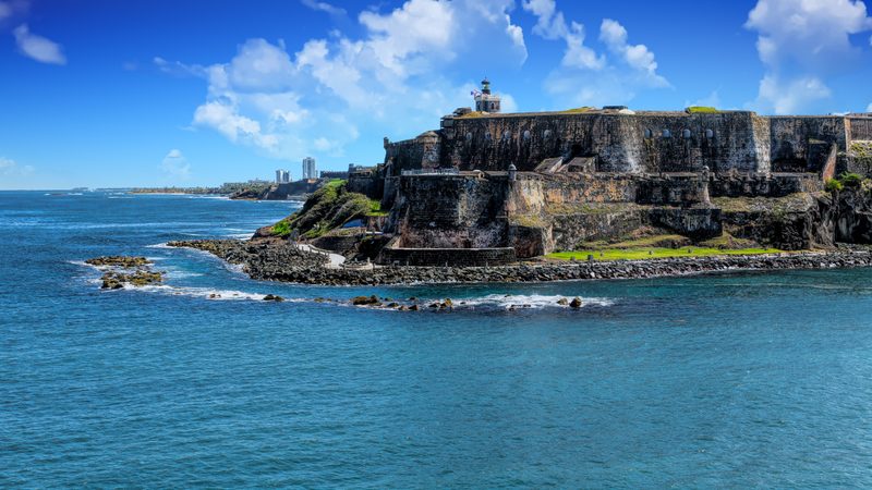 Landschaft in Puerto Rico: Festung El Morro an der Küste von San Juan